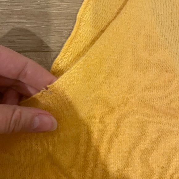 Vince cashmere scoop tank size large in orange - Picture 7 of 7